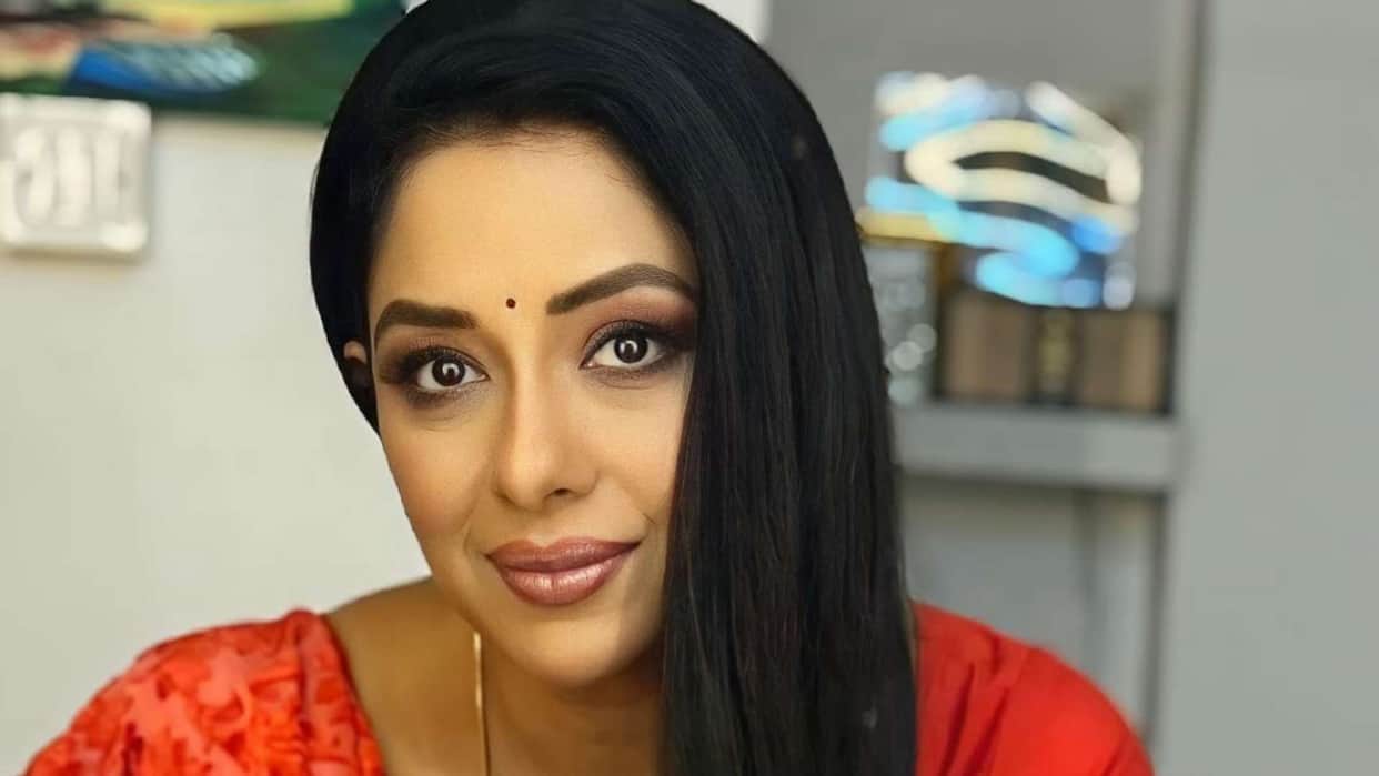 Amid Conflict With Step Daughter Actress Rupali Ganguly Share Social Media Post