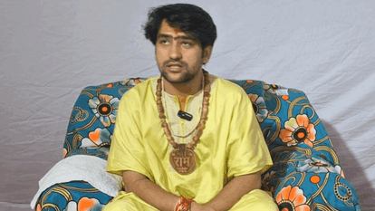 Conversion more dangerous than Naxalism An attempt to unite Hindus said Dhirendra Shastri in Kanker