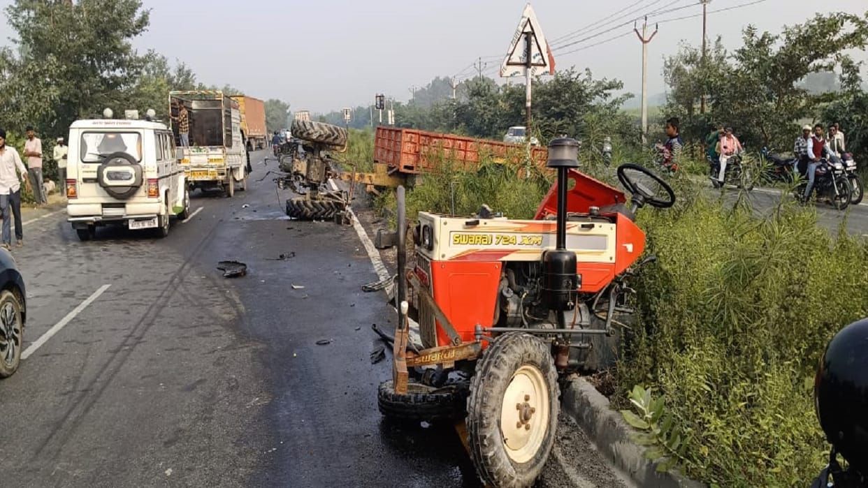 driver dies as truck collides with tractor on Bareilly-Sitapur highway