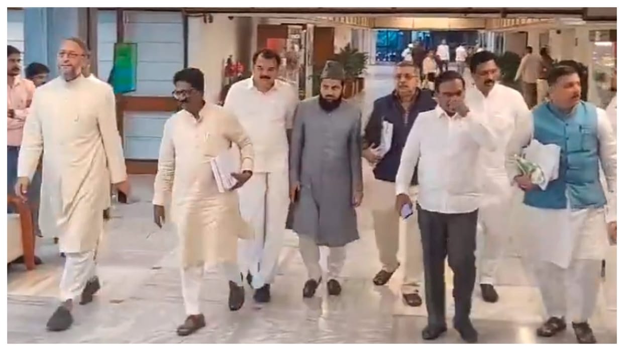 waqf amendment bill opposition mp jpc asked more time karnataka property row bjp state wide protest