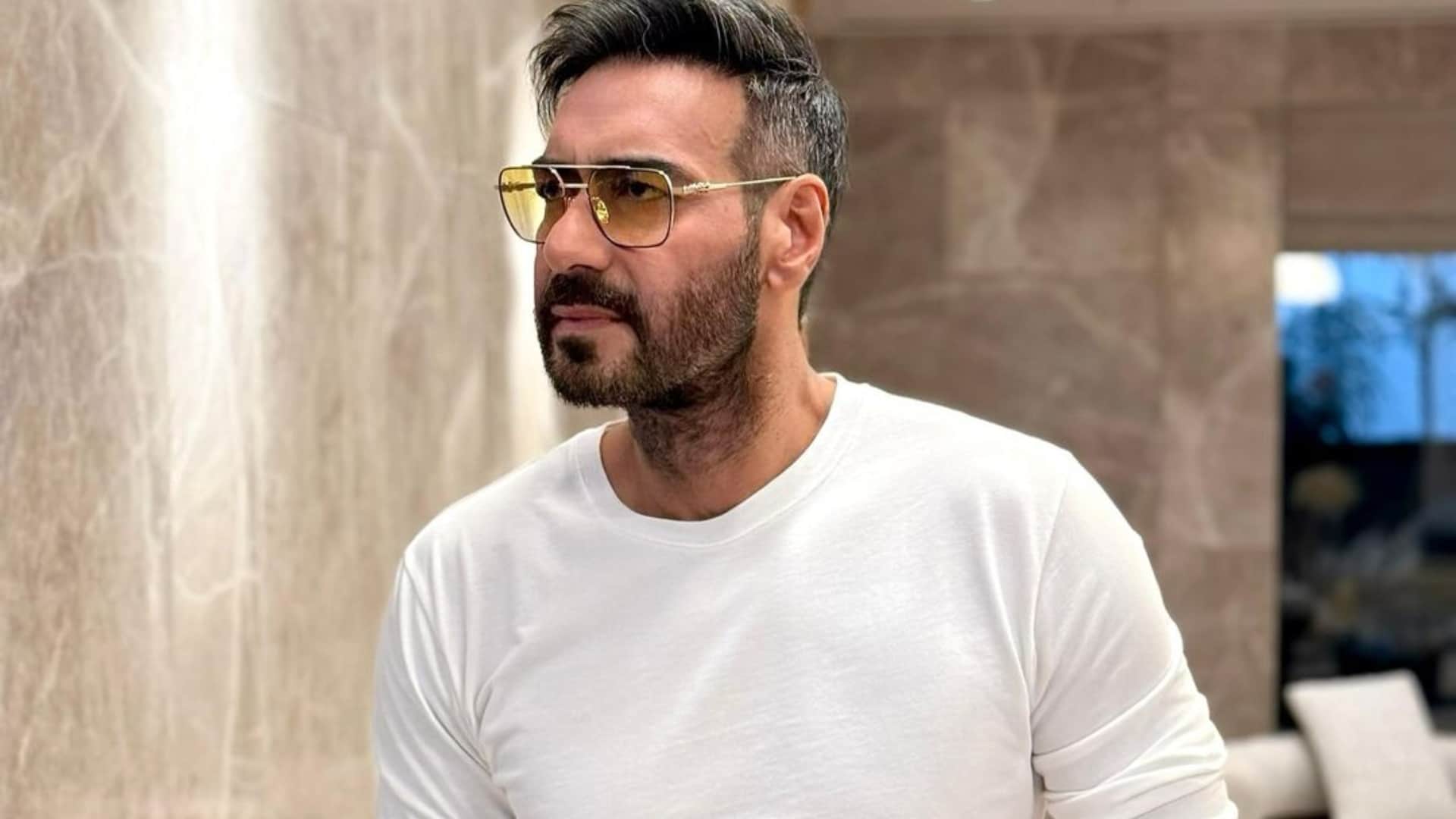 Ajay devgn Praises Johny Lever Reveals he did not take single penny For All The Best