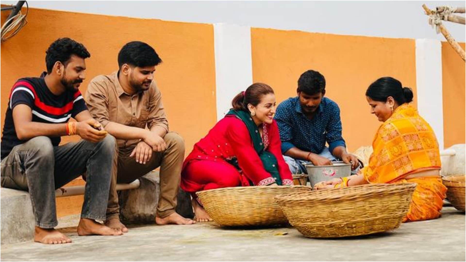 Chhath Puja 2024: Akshara Singh observing Chhath fast for the first time feeling Emotional shares video