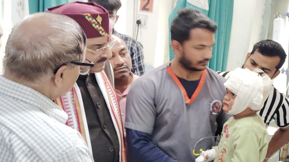Almora Bus Accident: Four year old girl lost her parents in Almora bus accident