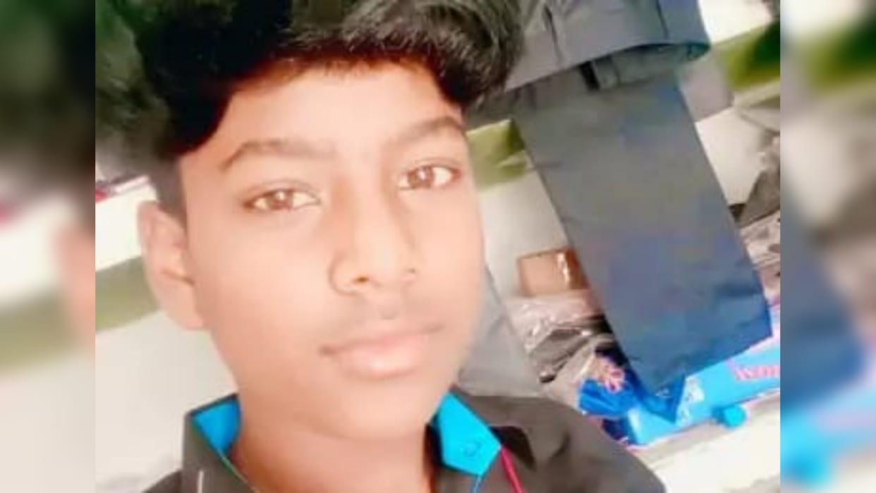 Bettiah News: Suspicious death of Chandrashekhar who went to do sewing work; murder alleged