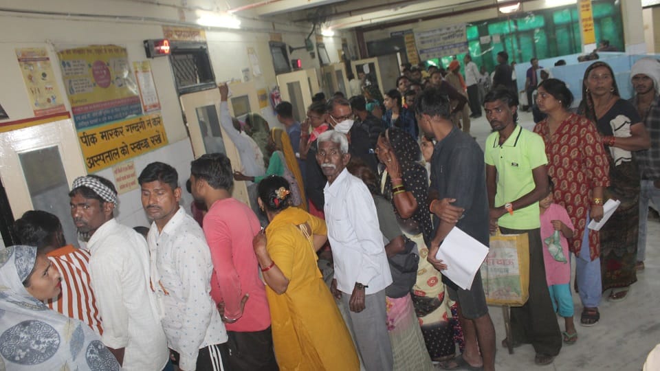 Fever took another life, 550 patients reached the district hospital