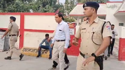 डीआरएम ने किया रेलवे कॉलोनी का निरीक्षण