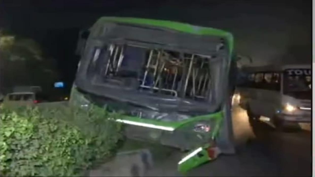 DTC bus ran over two people including a Delhi Police constable
