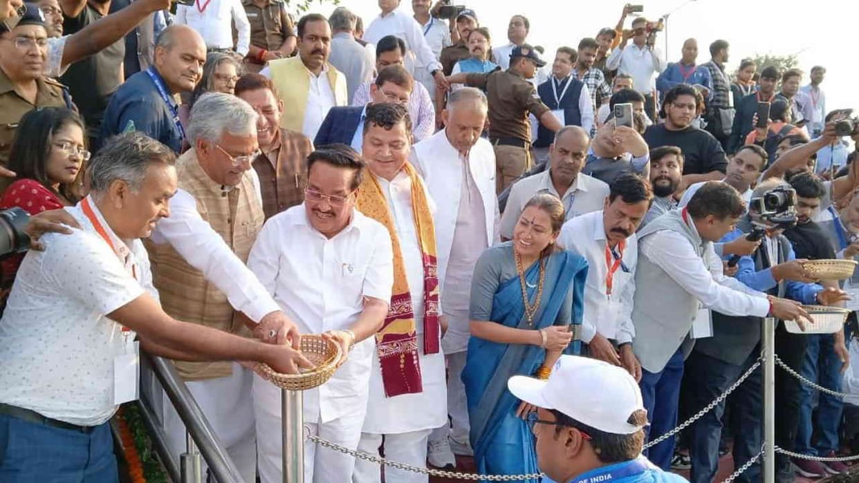 Ganga Utsav 2024 Haridwar Union Minister CR Patil released a consignment of baby Mahseer fish in the Ganga