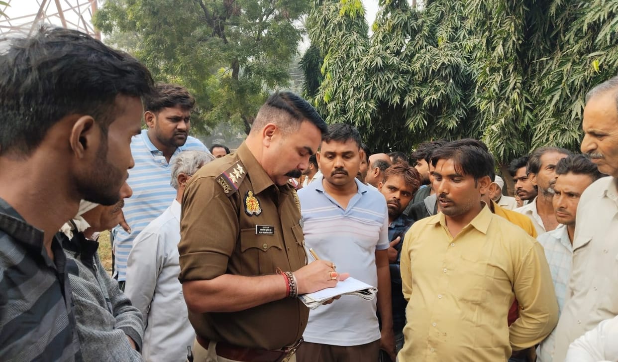 Linemans body found behind power substation in Kannauj family alleges murder brother said this