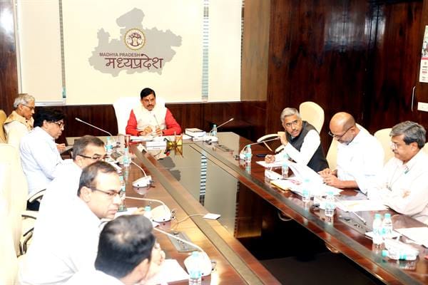 MP News: CM said - IT parks should be built on PPP mode, the responsibility of cyber security will be given to