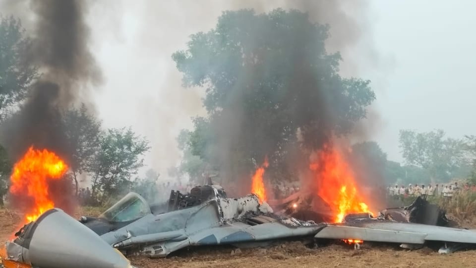 Agra Mig-29 crash fire in plane was controlled in 45 minutes with help of foam