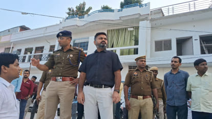 DM and SP of Sant Kabir Nagar inspected Chhath Ghats, gave instructions