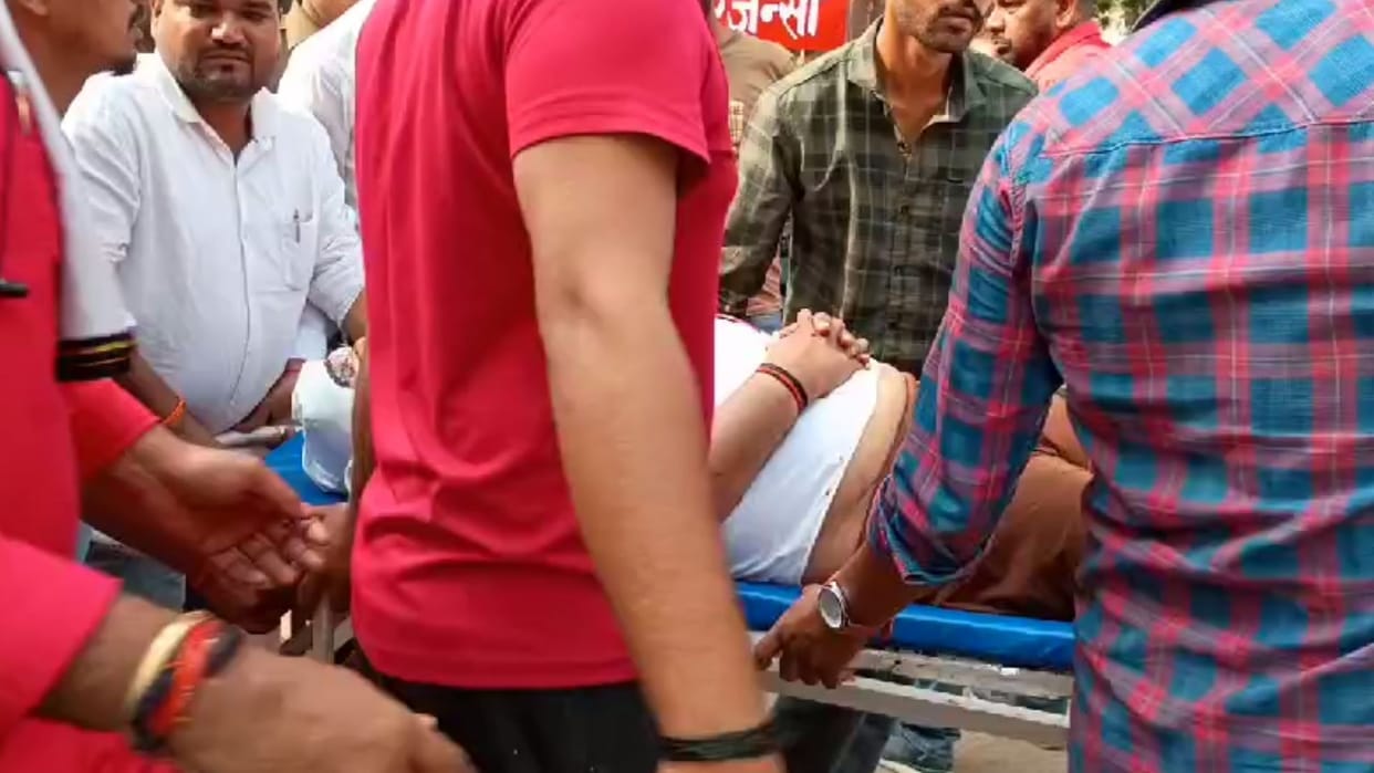 Sultanpur: Businessman attacked in Gosaiganj thana in Sultanpur.