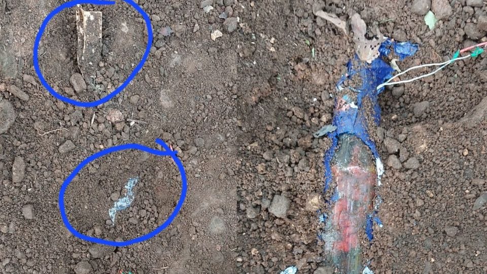 Security forces recovered two IED planted by Naxalites in Bijapur