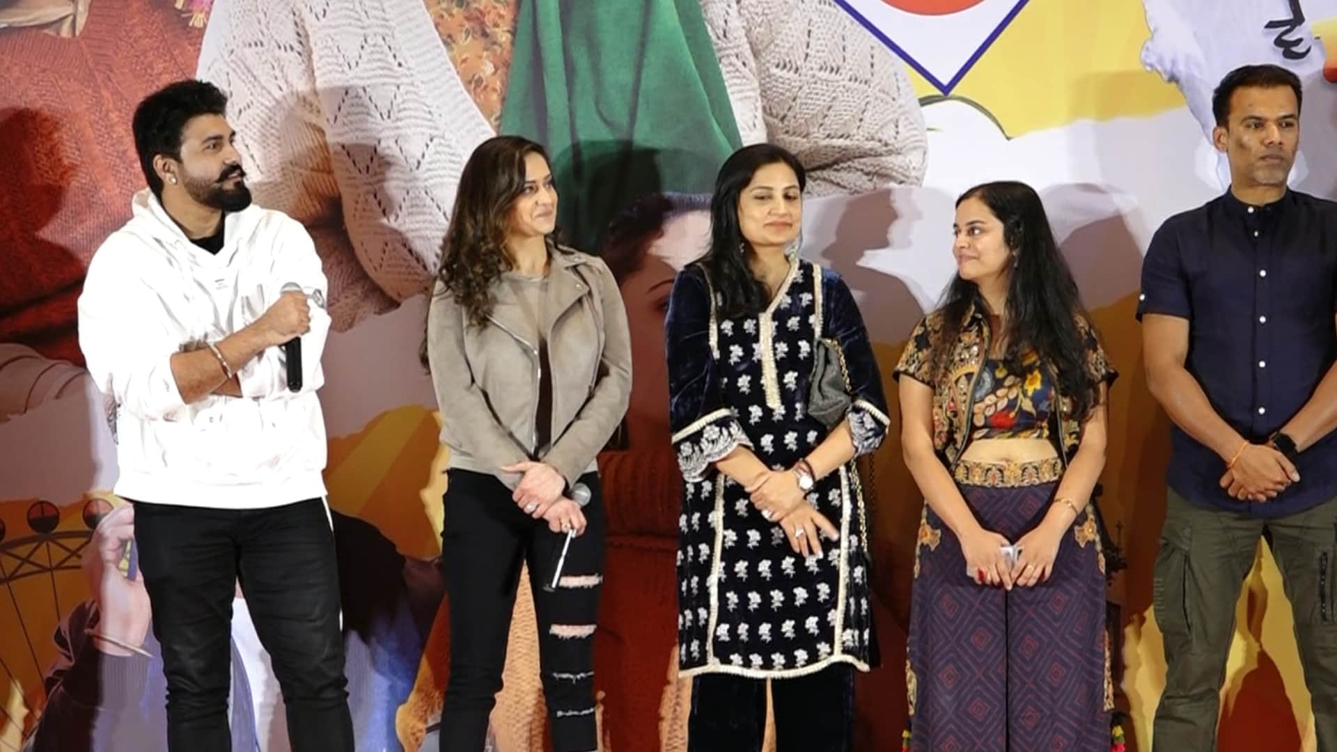 Hey Siri Ve Siri Music launch Madhuri Dixit tushar kapoor Arbaz khan attended praised the trailer of film