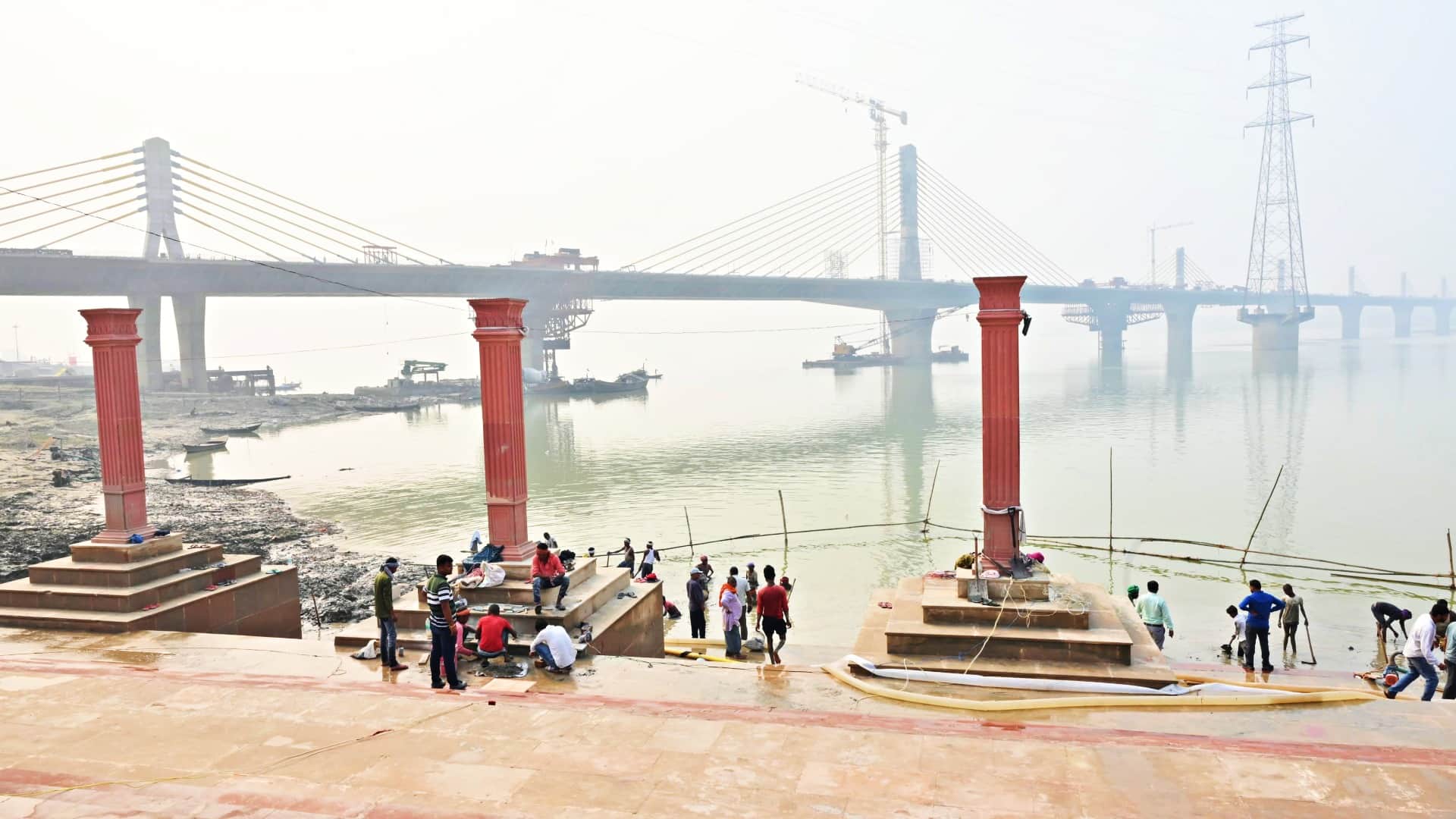 Bihar CM Nitish Kumar Reviews Chhath Puja Preparations at Simaria Ganga Ghat in Begusarai News in Hindi