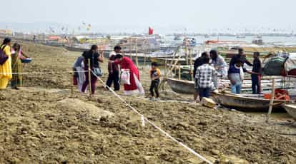 Tomorrow the first Arghya will be offered to the setting sun, Chhath festival scattered on the market and ghat