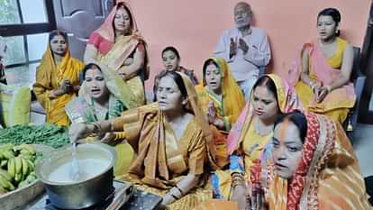 Chhath Puja 2024 devotees celebrated Kharna 36 hours of waterless fast begins in Uttarakhand Photos