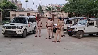 Bihar: सोशल मीडिया से दोस्ती कर लिया लाखों का कर्ज, मांगने पर युवक से किया यौनाचार; वीडियो बनाकर किया ब्लैकमेल Muzaffarpur: Befriended on social media for loan of lakhs raped youth when he asked for it blackmail by video
