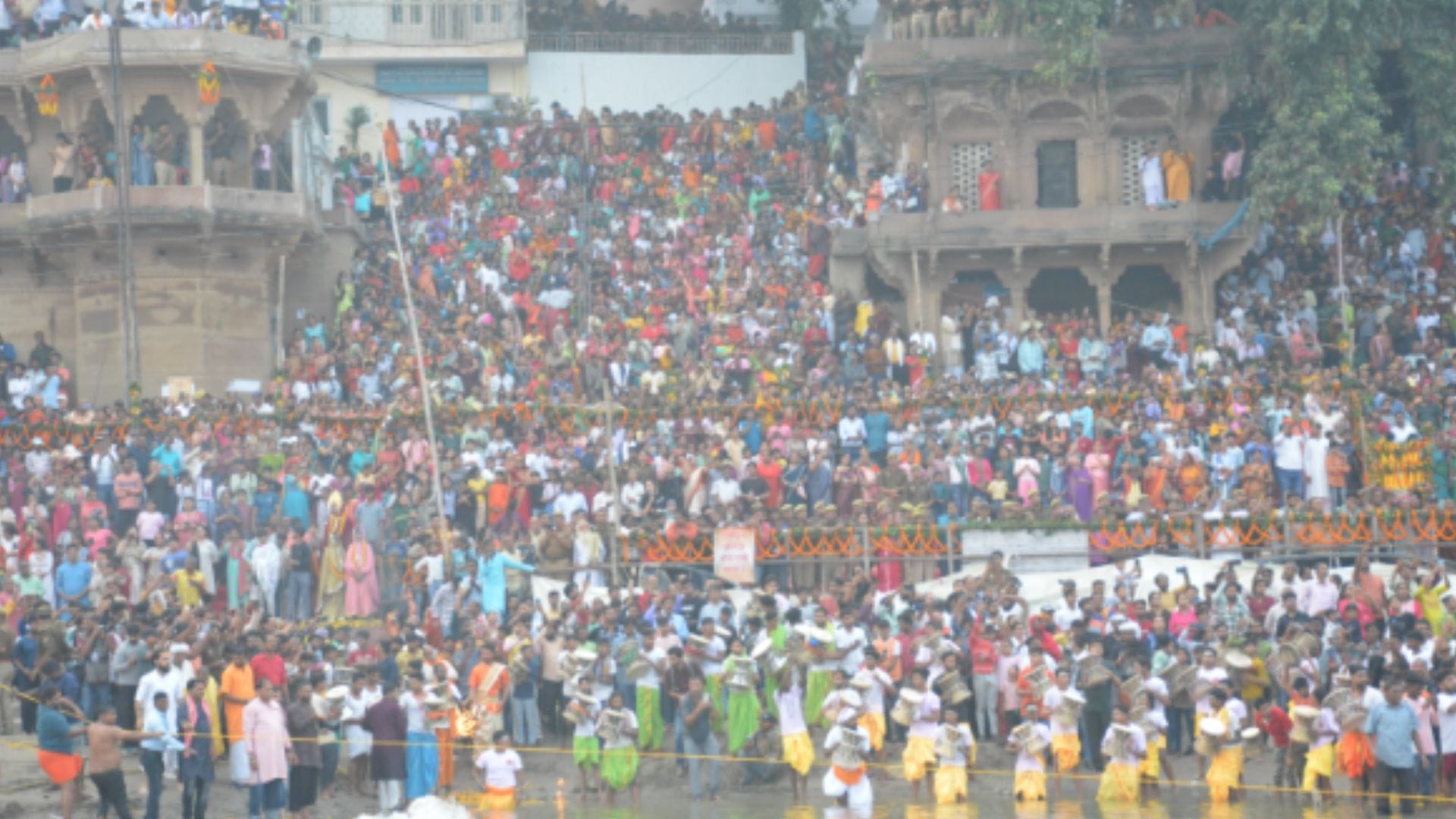 people saw 476 year old Naganathaya Leela at Tulsi Ghat in Kashi