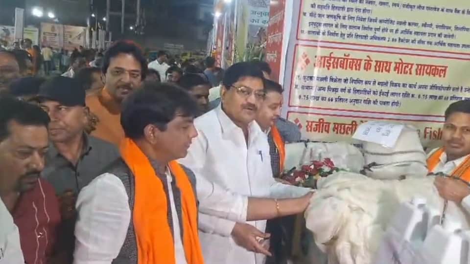 Rajyotsav program organized on 24th foundation day of Chhattisgarh inaugurated by Minister Dayaldas Baghel in