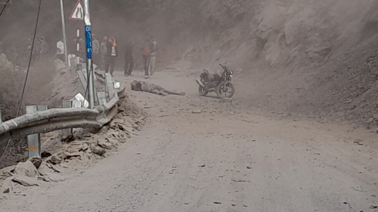 Bike rider hit by stone on Bharmour-Pathankot highway died on the spot