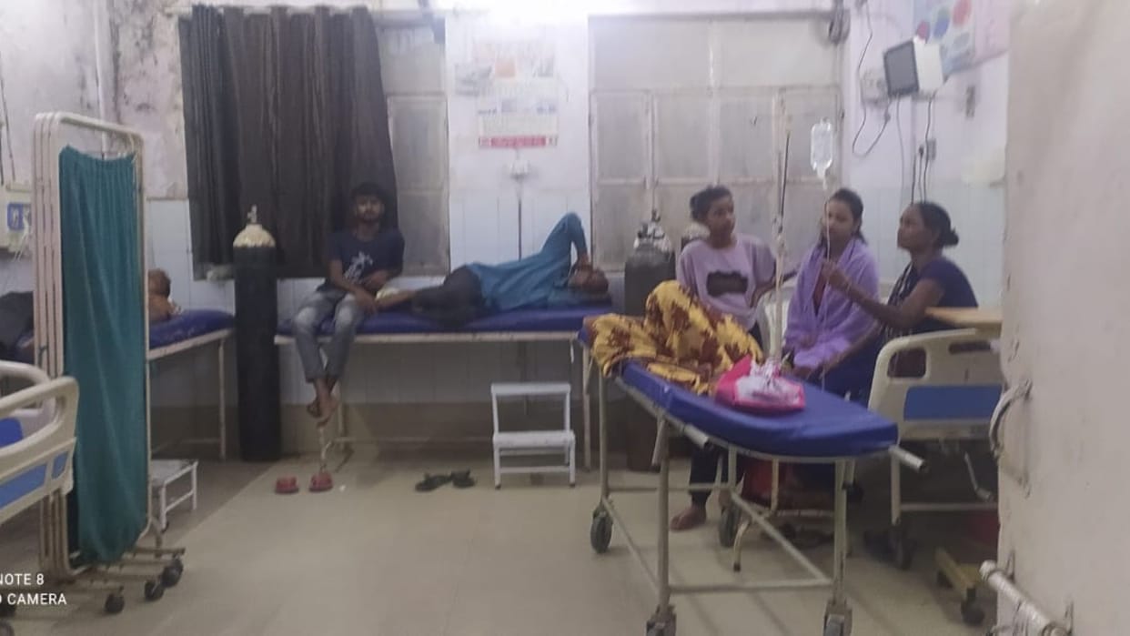 Doctors and employees beaten up and vandalism in district hospital's trauma centre