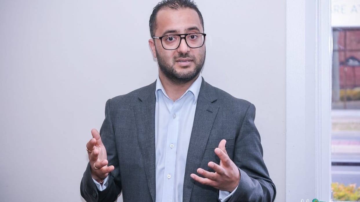 Himachal News 41 year old Abhishek Awasthi, resident of Mandi city elected as counselor in Australia