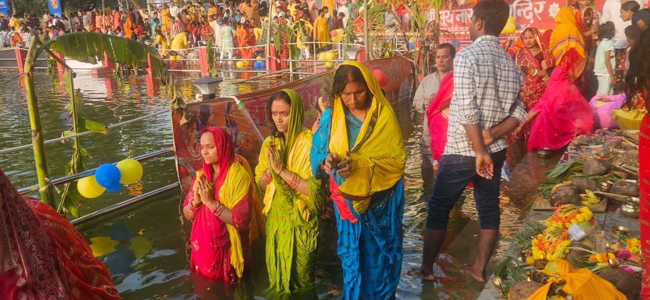 Chhath Puja: Today is the third day of the Chhath, offering prayers to Lord Surya; Patna Chhath Ghat