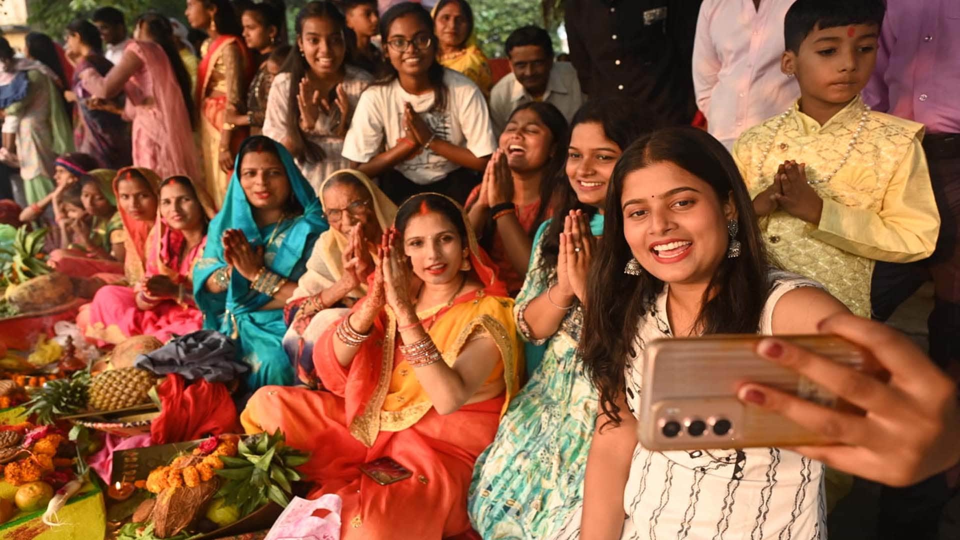 chhath puja 2024: Ghats reverberate with Chhath Maiya songs