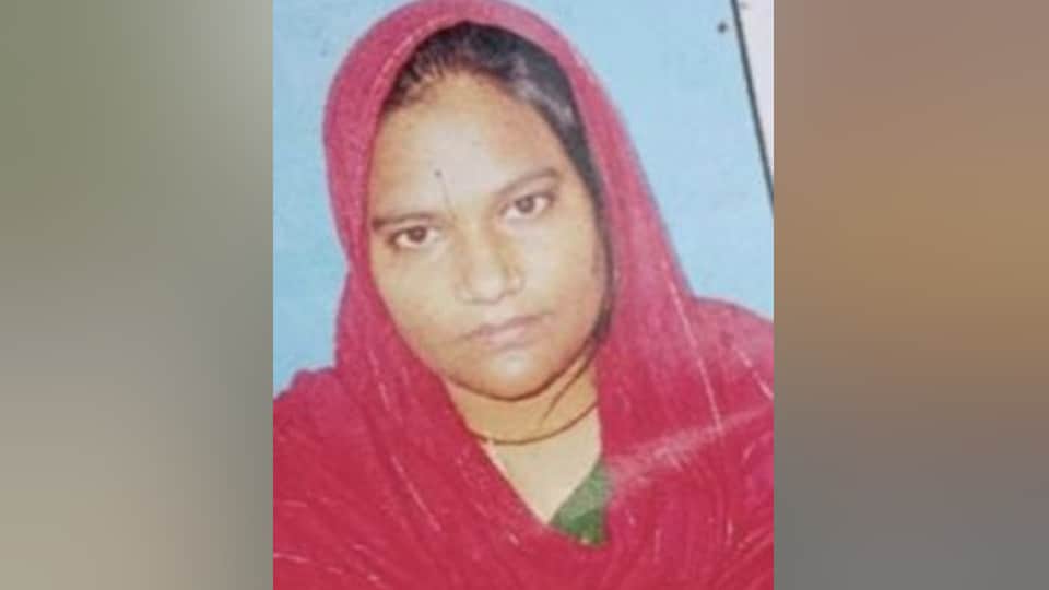 Hardoi Accident News Big Road Accident in Hardoi 11 people died due to auto overturning