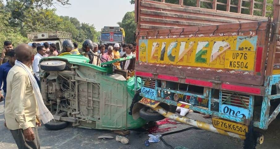 Hardoi accident Some were hanging and some were stuck in the middle death did not even give a chance to scream