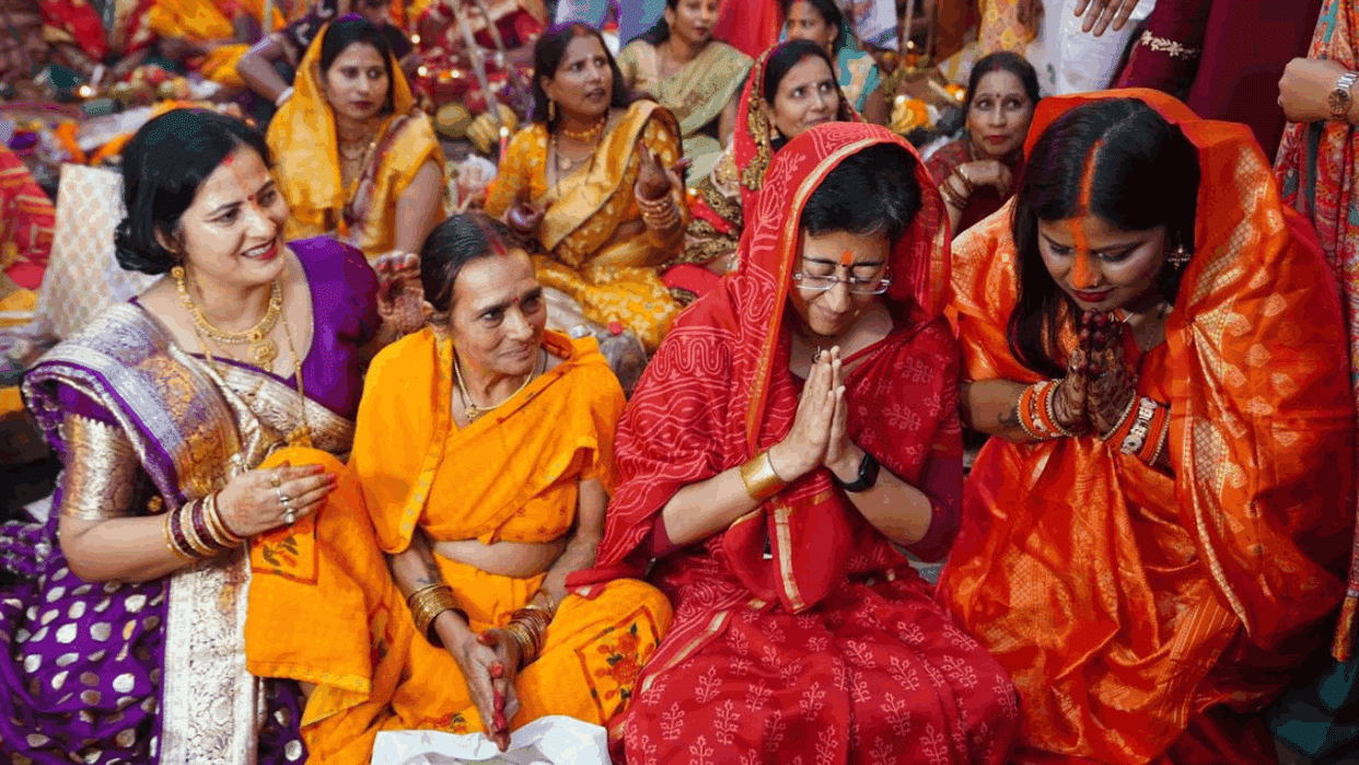 People who came to Delhi to perform Chhath Puja demanded government to clean Yamuna soon