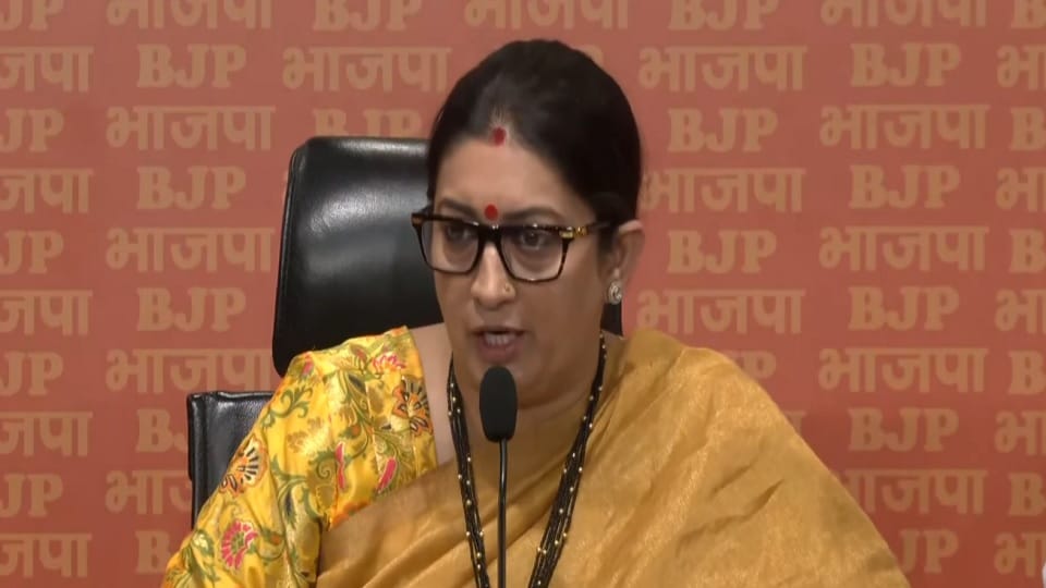 Maharashtra Assembly Election 2024: BJP leader Smriti Irani said Congress samosa caucus has arrived