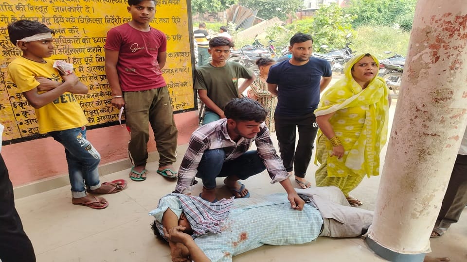 Two injured in bike-moped collision
