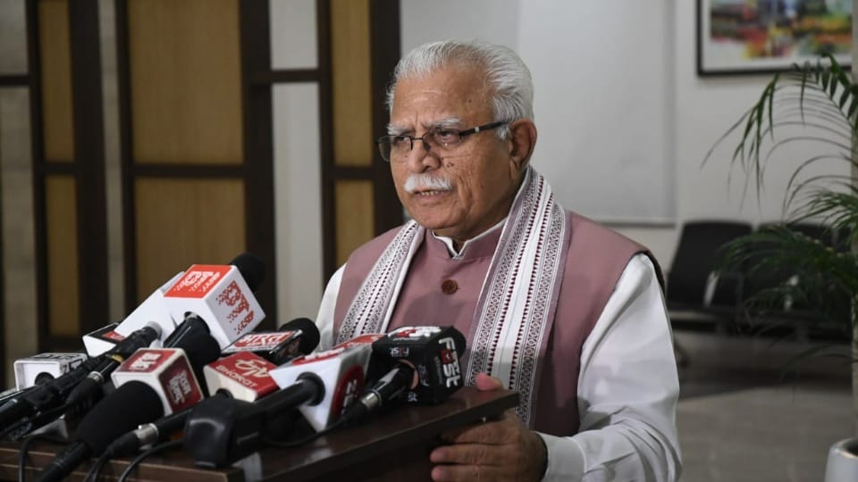 Union Minister Manohar Lal meeting with Chandigarh Administration Officials Privatisation Of Electricity