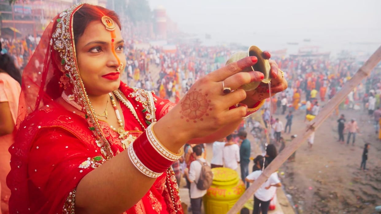 Chhath Puja 2025 Orange Sindoor Scientific Reason Hindi