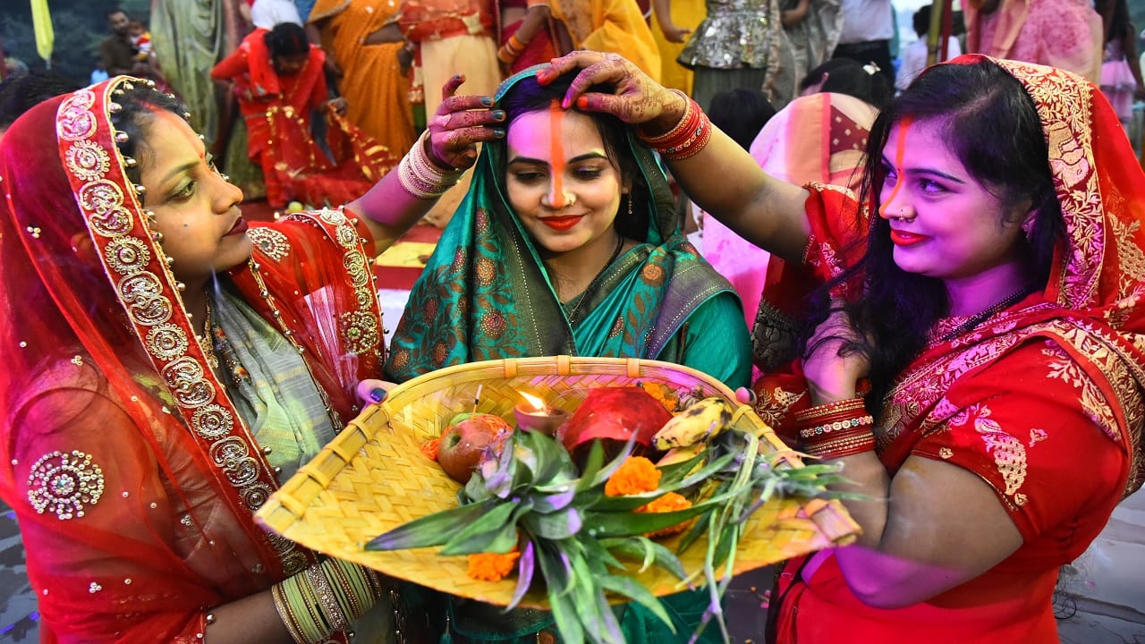 Chhath Puja 2025 Essential Puja Items Samagri List in Hindi