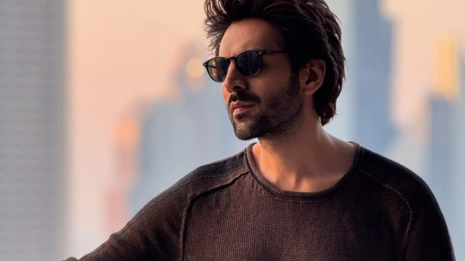 Bollywood Actors Who Earn From YouTube Kartik Aryan Alia Bhatt Varun Dhawan Shilpa Shetty