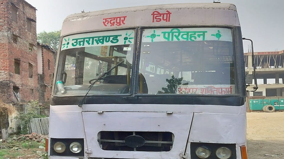 Passengers are traveling in bad condition roadways buses in rudrapur