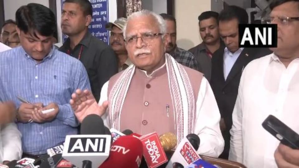 Union Minister Manohar Lal said there is no possibility of Article 370 in jammu and kashmir