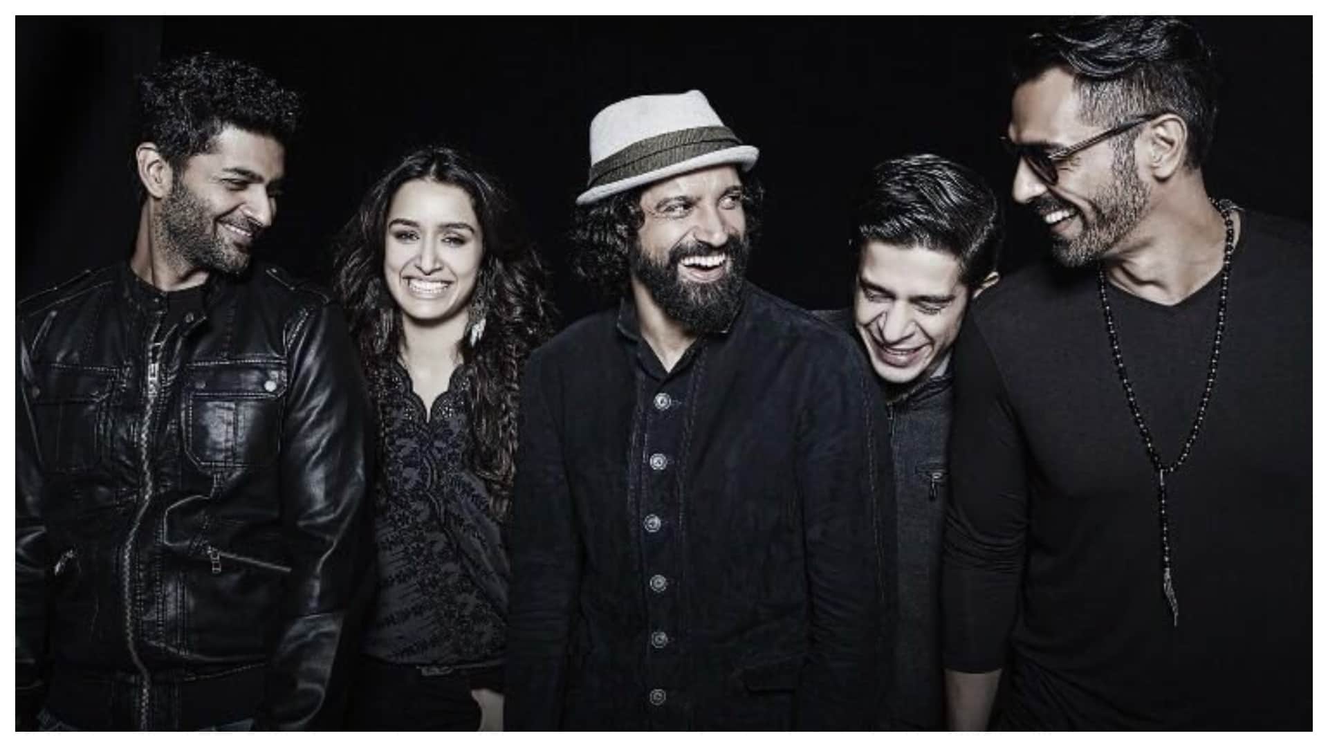 Farhan Akhtar Birthday these five characters of Farhan fans like know about his family songs Film and awards