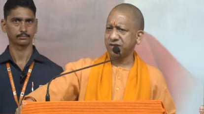 UP by-election: War of words became heated, CM Yogi said - SP is in the lap of the same Congress which sent Ne