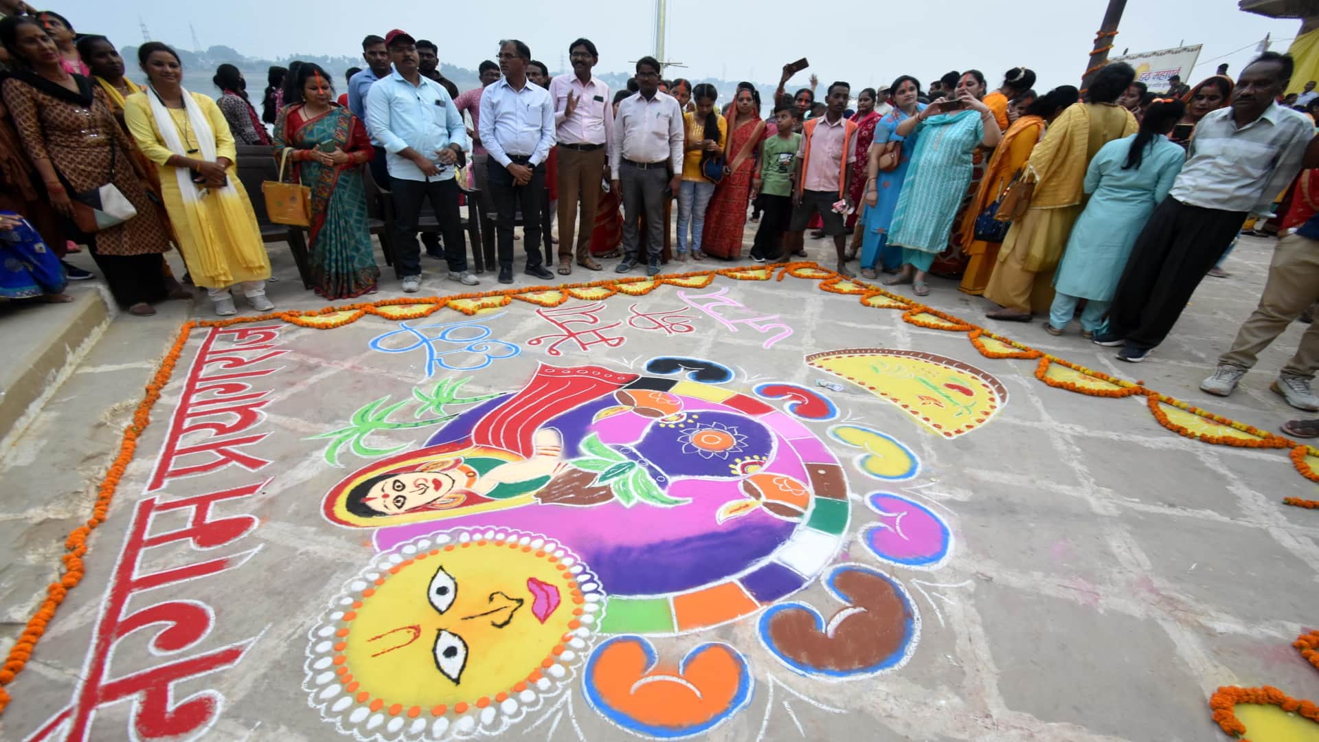 Chhath Puja 2024: Women stood in water and offered Arghya to the setting sun