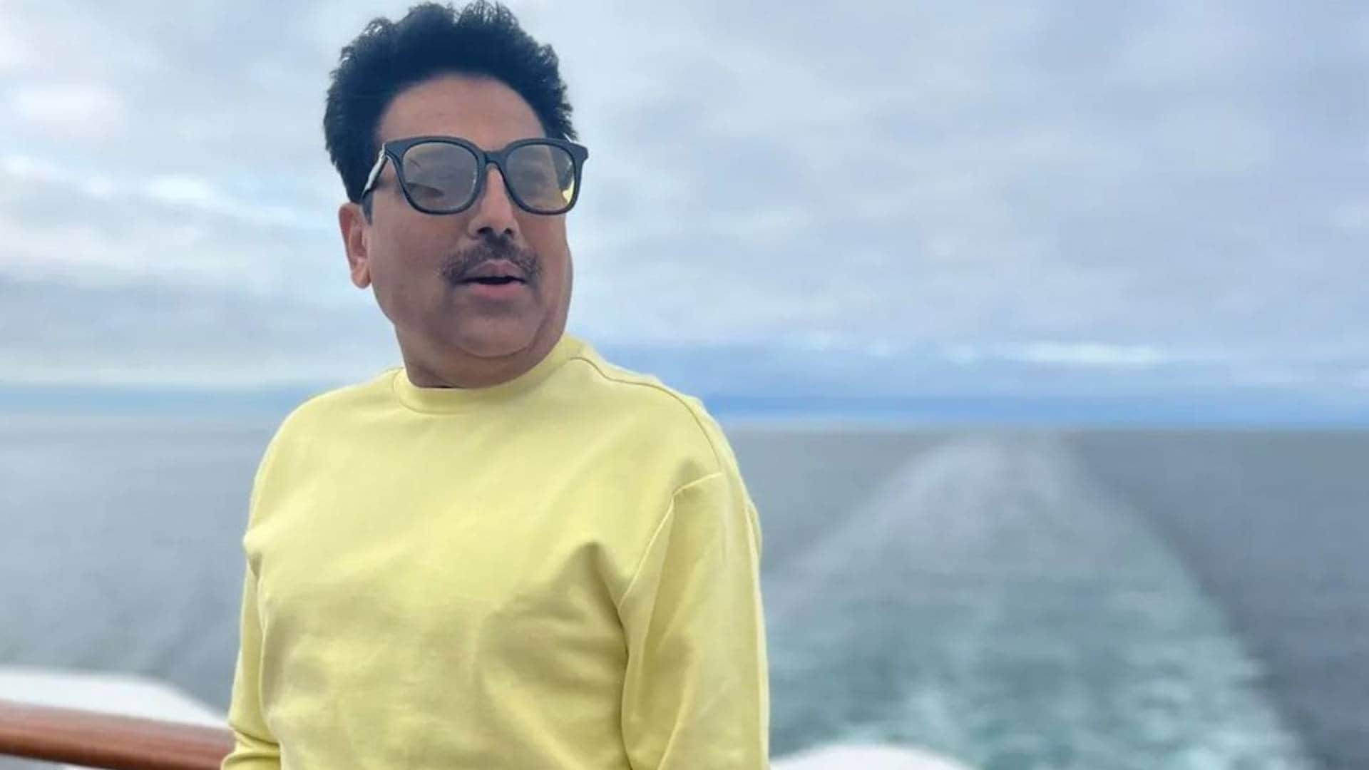 Taarak Mehta Ka Ooltah Chashmah fame Shailesh Lodha suffers severe leg injury on birthday wears walker boot