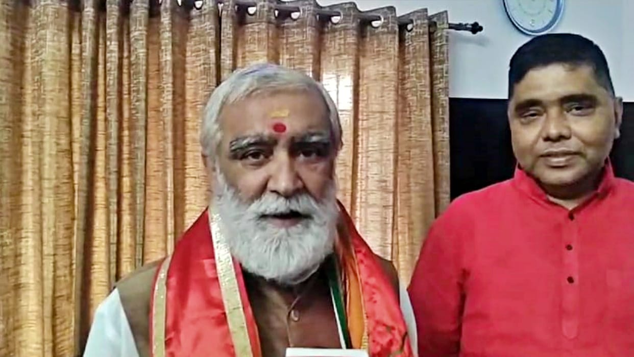 Bihar Politics Ashwini Choubey reach Buxar says there is coincidence of vote cutting and mud cutting in Bihar