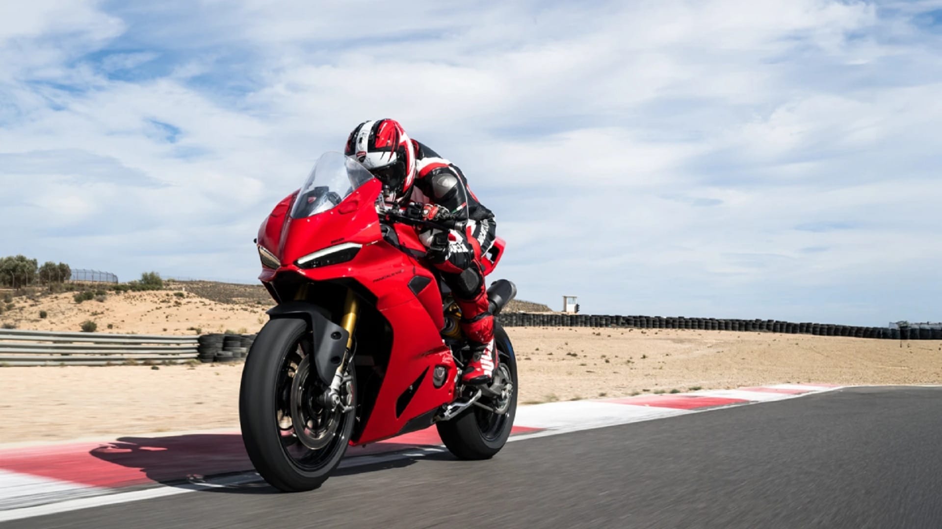 Ducati Panigale V2, Streetfighter V2 World Premiere new models at EICMA 2024