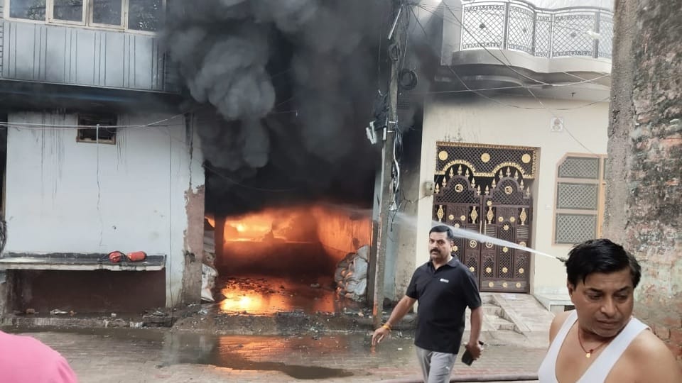 A huge fire broke out in a refined warehouse in Hapur