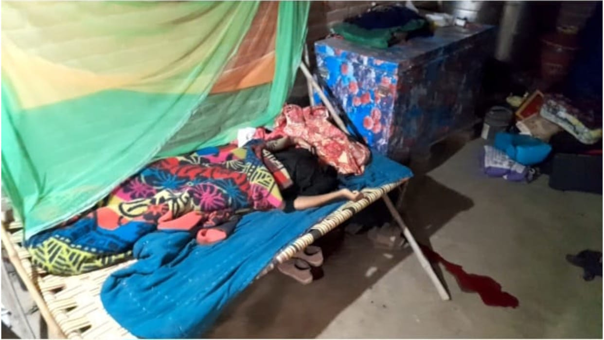 Teenager murdered in Kushinagar by slitting her throat while sleeping, father also attacked