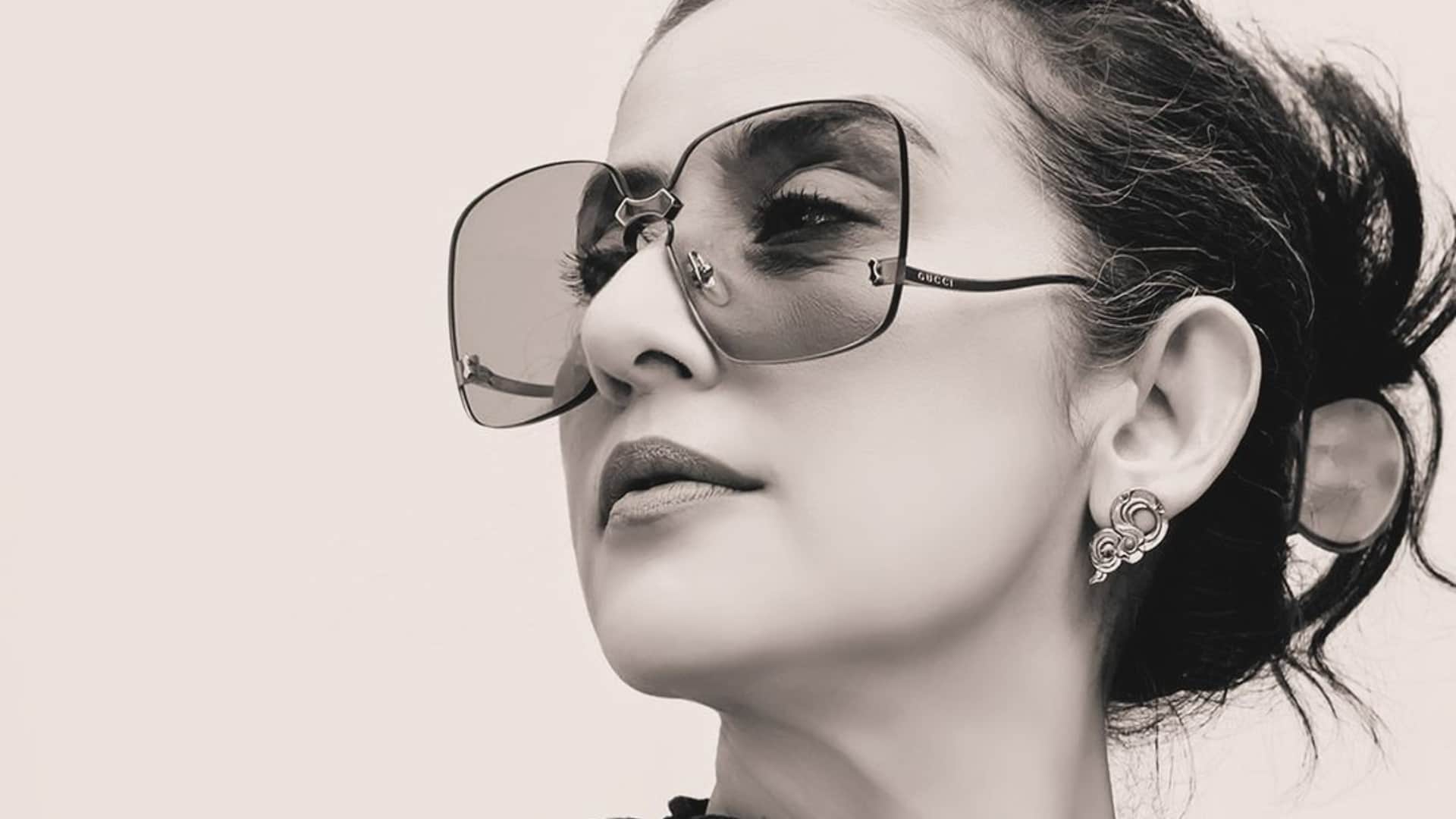 Manisha Koirala told Dimple Kapadia She Was Bored Of Acting said You Better Enjoy It a per report